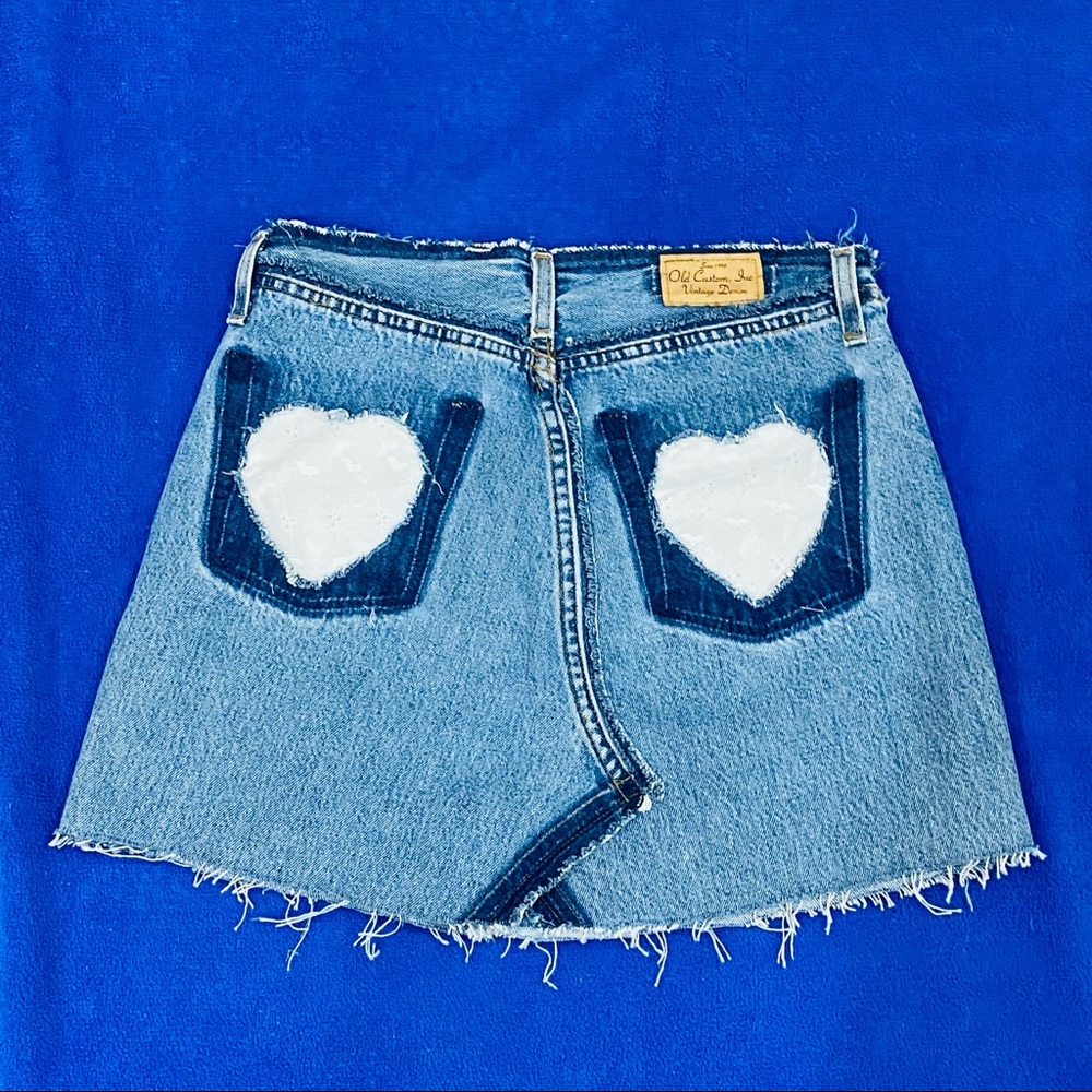 Levi’s Frayed Edge ❤️ pockets! Denim Skirt - Picture 4 of 7